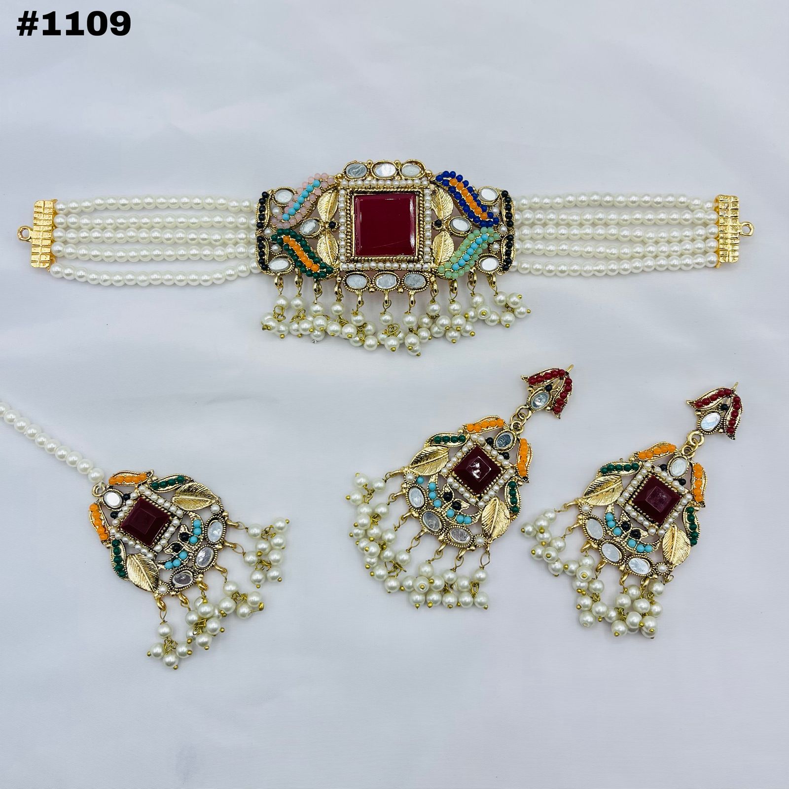 Rhodium finish choker set