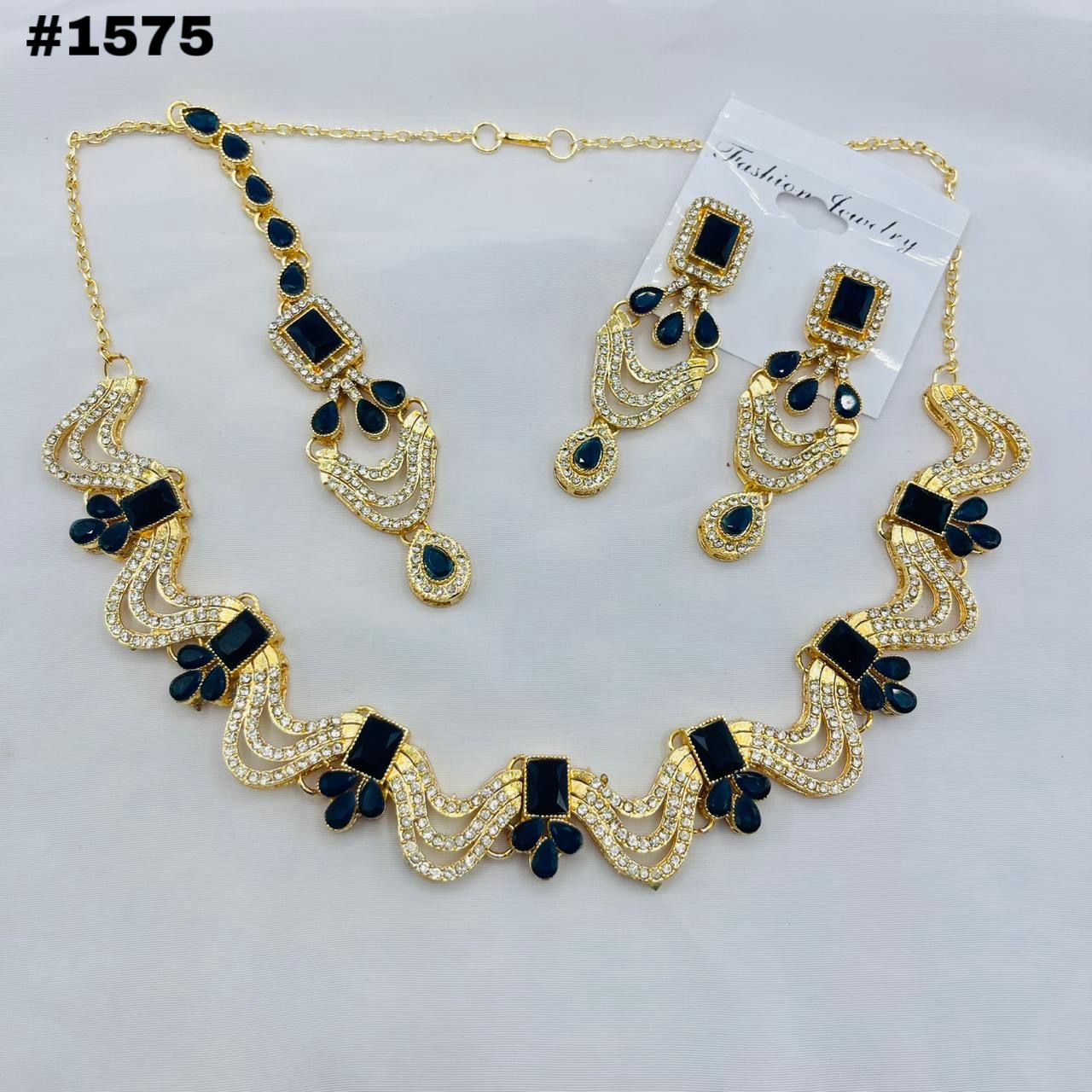 American diamond zircon set 