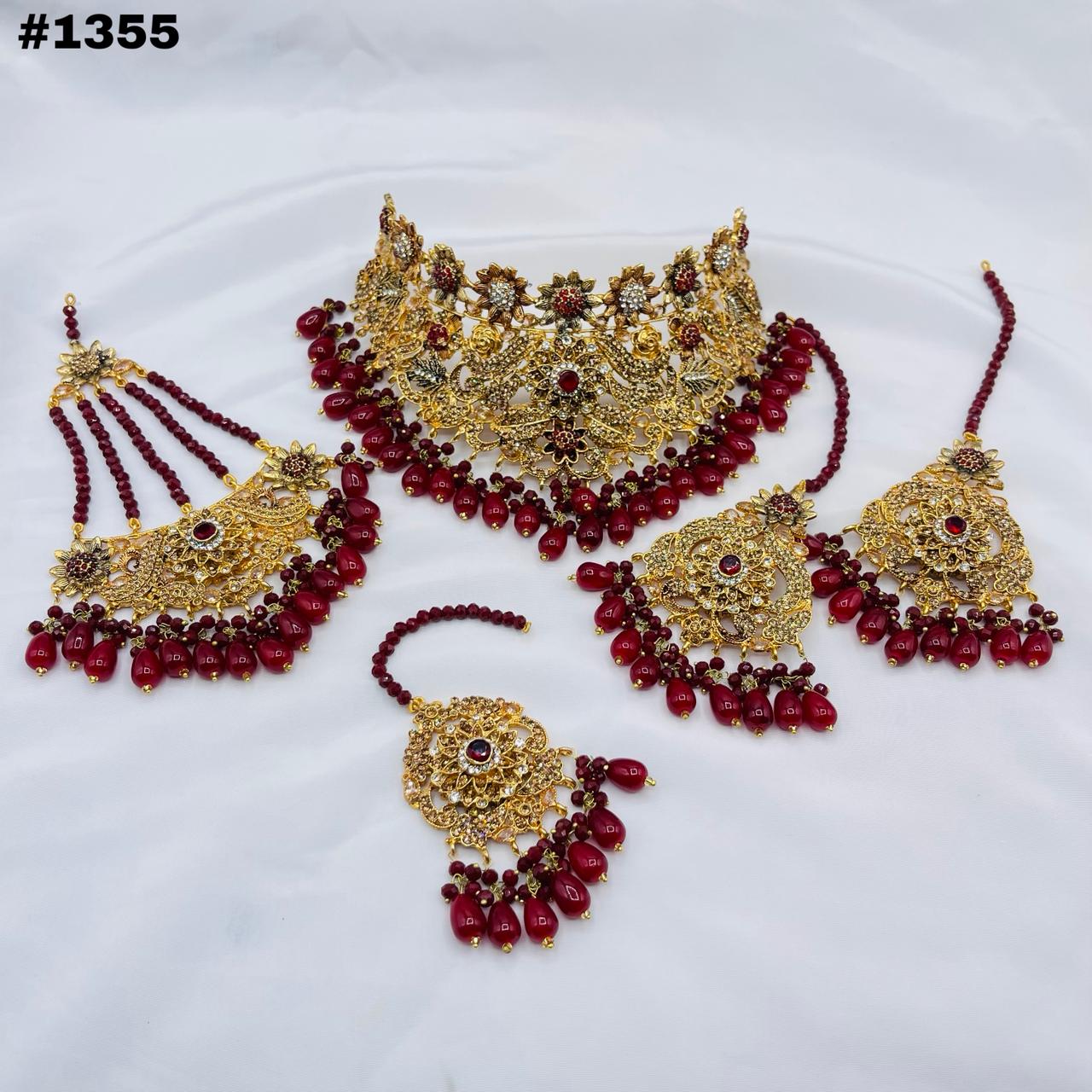 Antique Gold Finish Choker Set 
