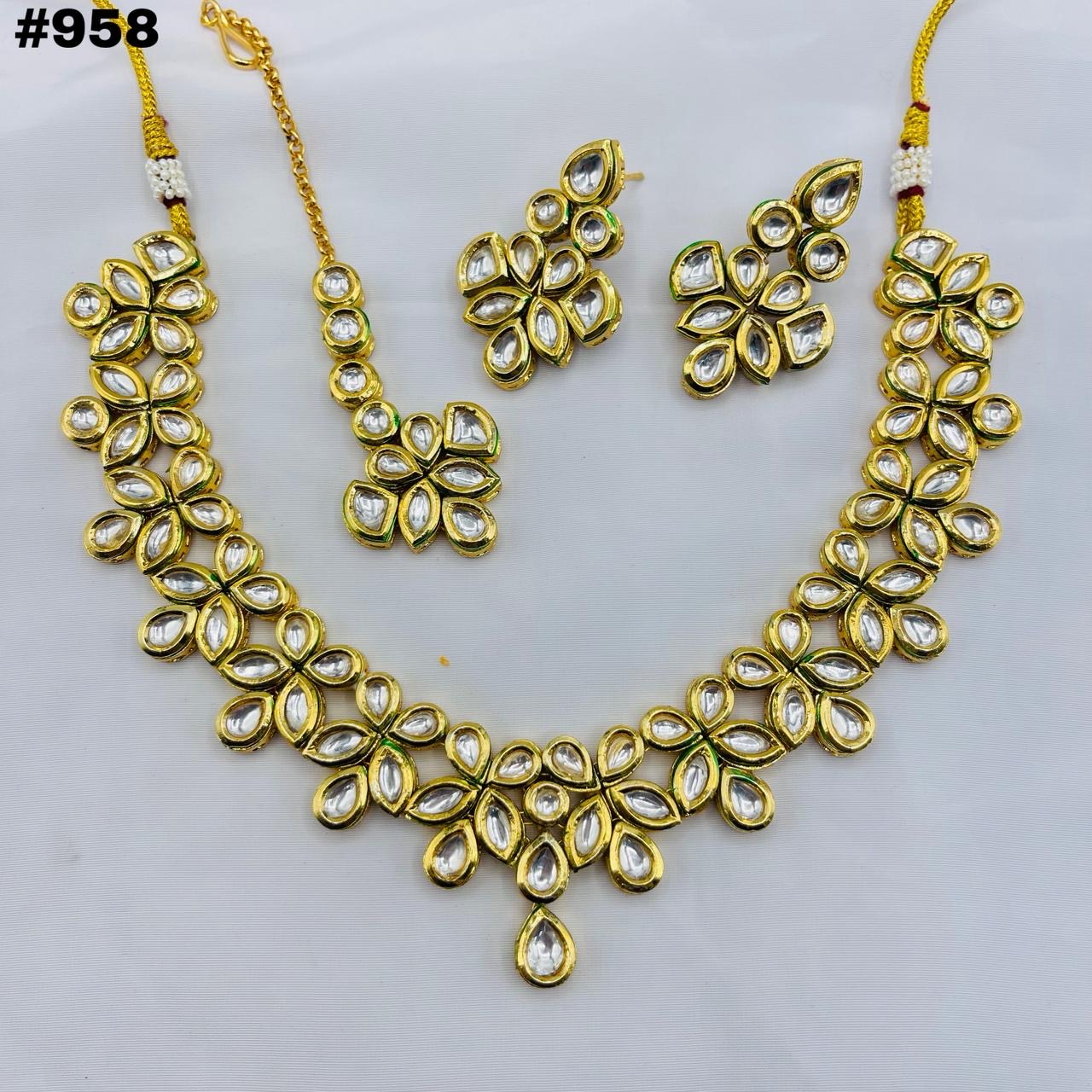 Gold finish Kundan Set
